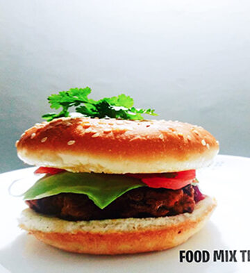 Crispy Chicken pakora burger