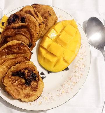 Easy mango pancakes