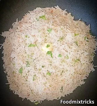 Easy garlic butter rice